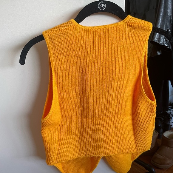 Vintage women a vest shirt - Picture 3 of 4